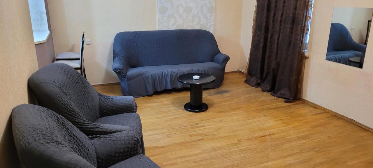 Kiev Hostel Tbilisi Exterior photo