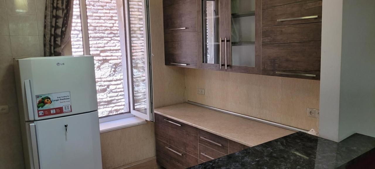 Kiev Hostel Tbilisi Exterior photo