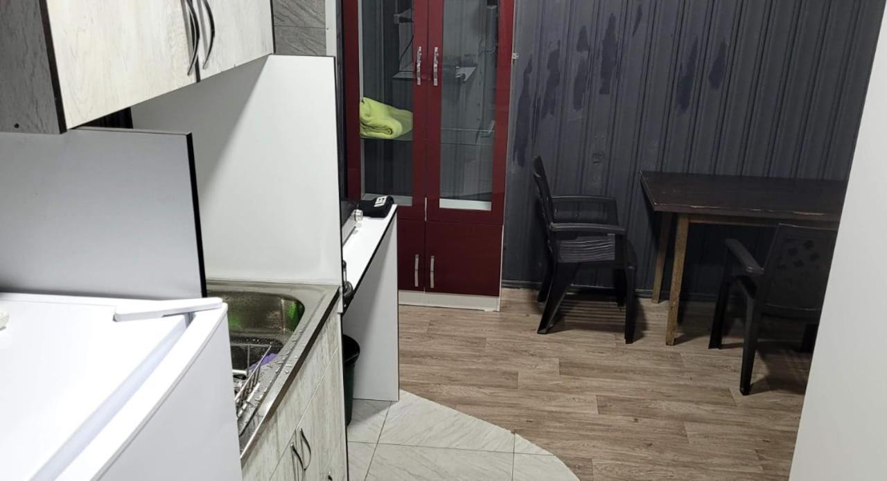 Kiev Hostel Tbilisi Exterior photo